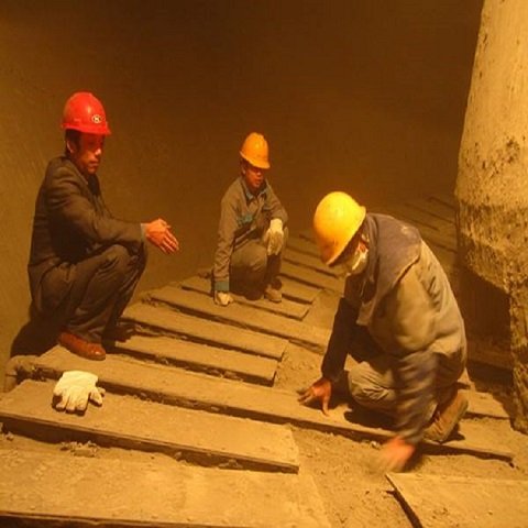 淄博水泥庫(kù)清灰的必要性與挑戰(zhàn):確保生產(chǎn)效率與安全